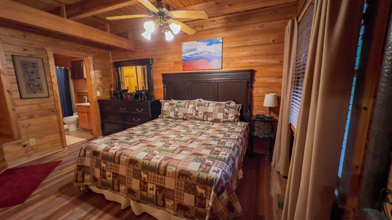 Photo of Bedroom in Warm Springs