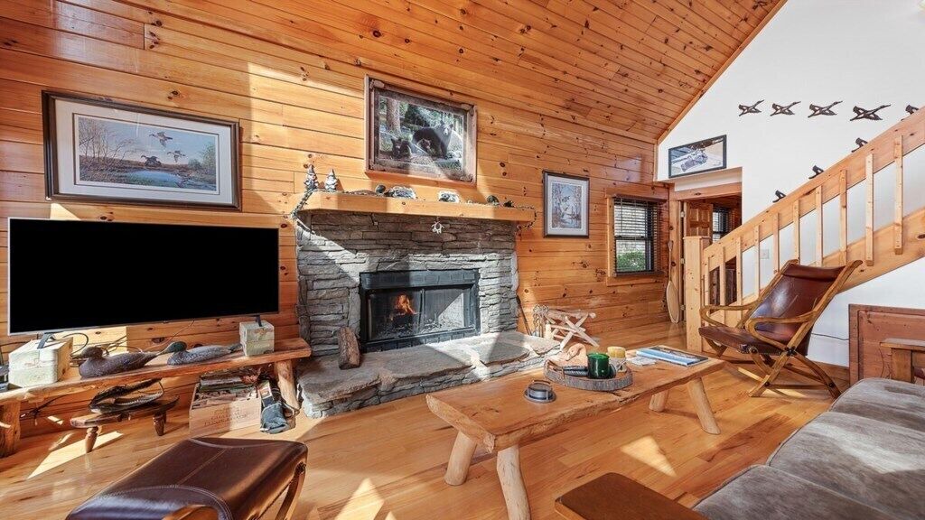 Photo of Livingroom in Waynesville