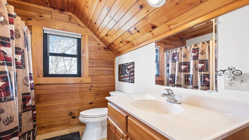 Photo of Bathroom in Waynesville