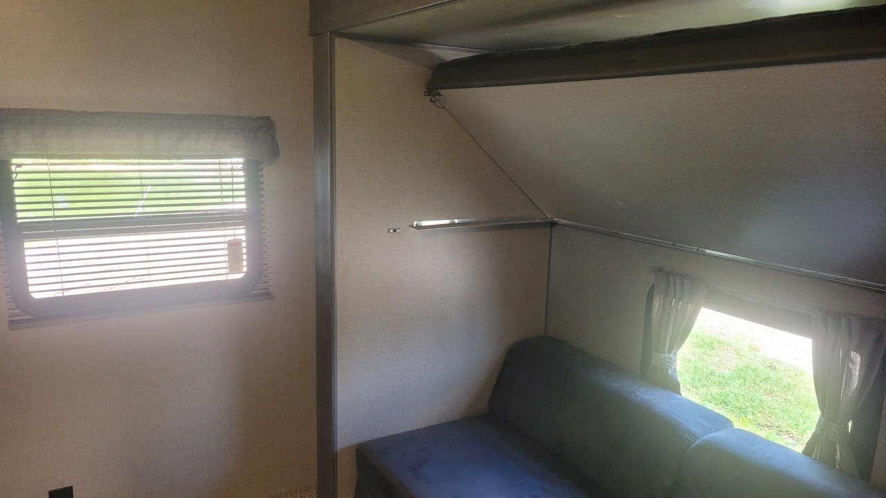 Photo of Livingroom in Northside