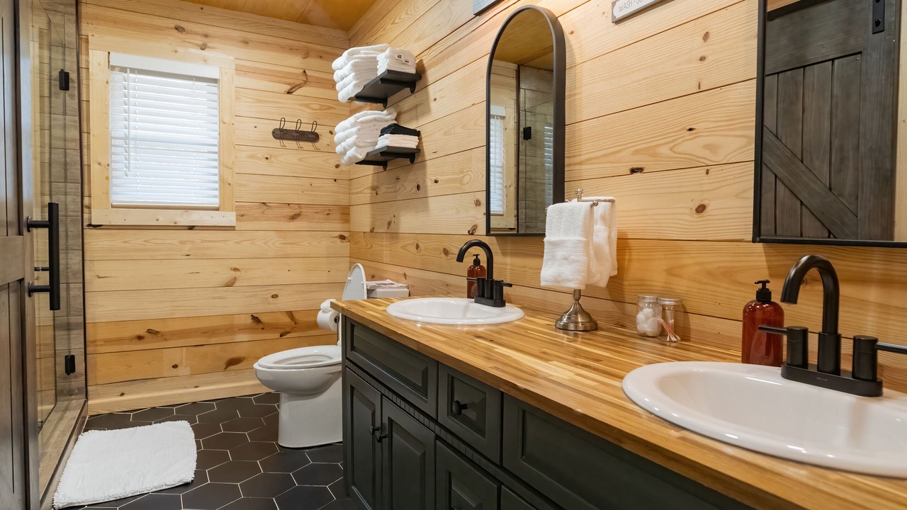 Photo of Bathroom in Grant