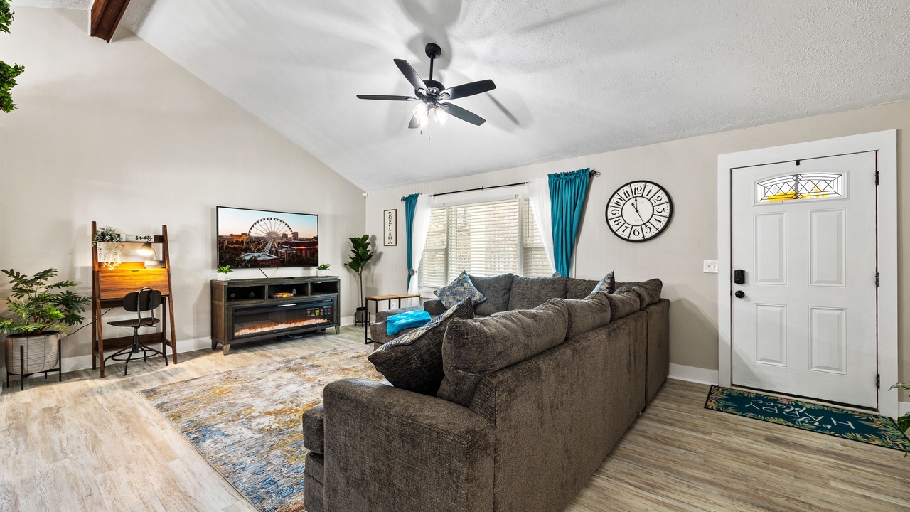 Photo of Livingroom in Douglasville