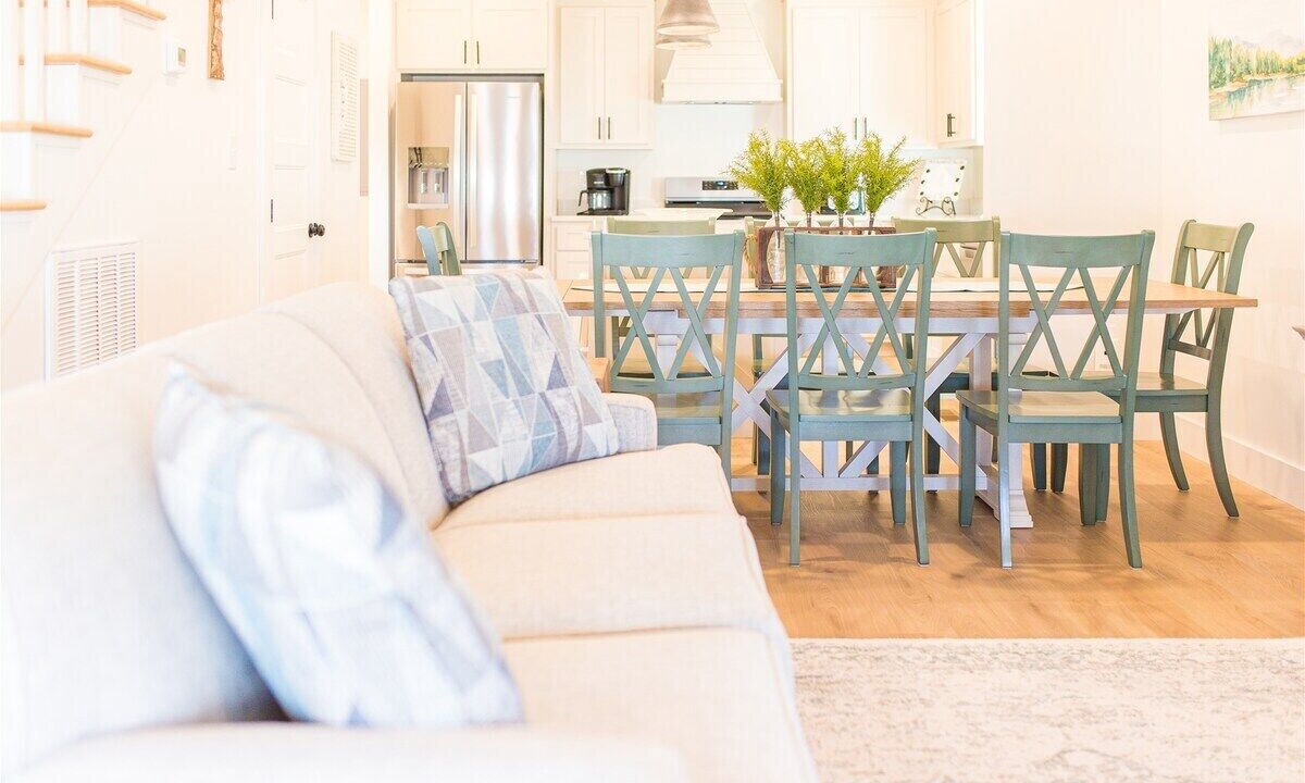 Photo of Livingroom in Guntersville