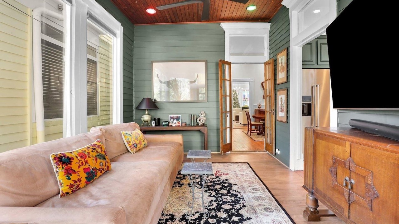 Photo of Livingroom in Historic Downtown Savannah