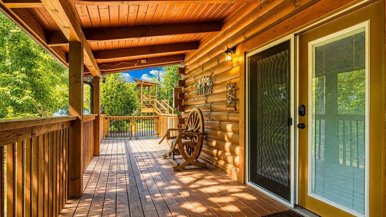 Photo of Patio Balcony in Sevierville