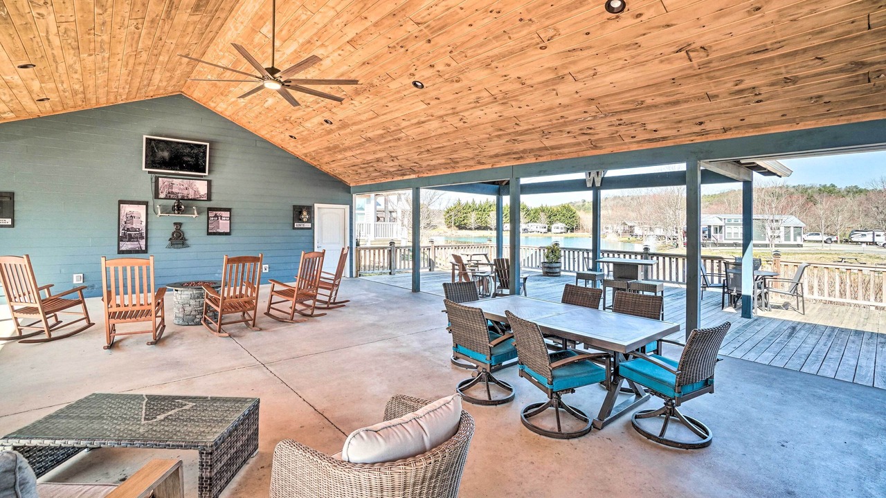 Photo of Outdoor in Morganton