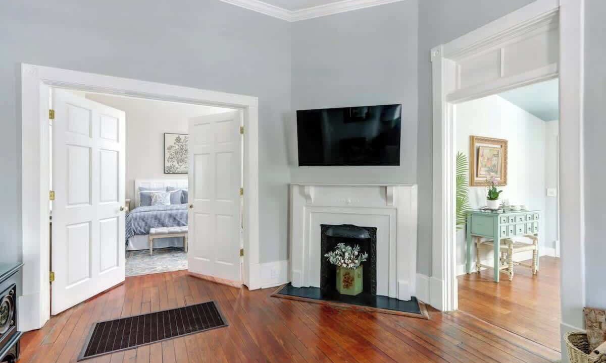 Photo of Bedroom in Hitch Village - Fred Wessels Homes