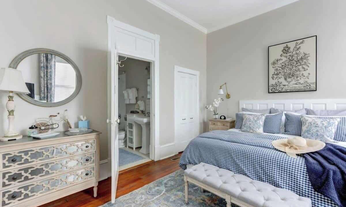 Photo of Bedroom in Hitch Village - Fred Wessels Homes