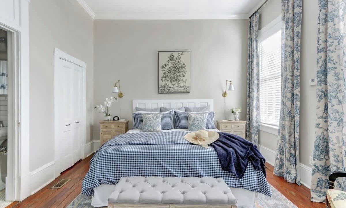 Photo of Bedroom in Hitch Village - Fred Wessels Homes