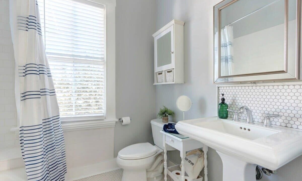 Photo of Bathroom in Hitch Village - Fred Wessels Homes
