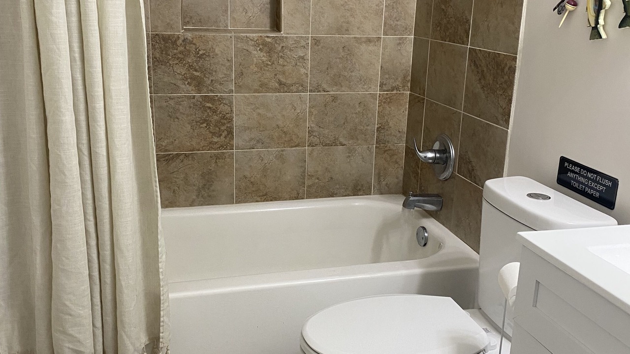 Photo of Bathroom in Ocean Springs