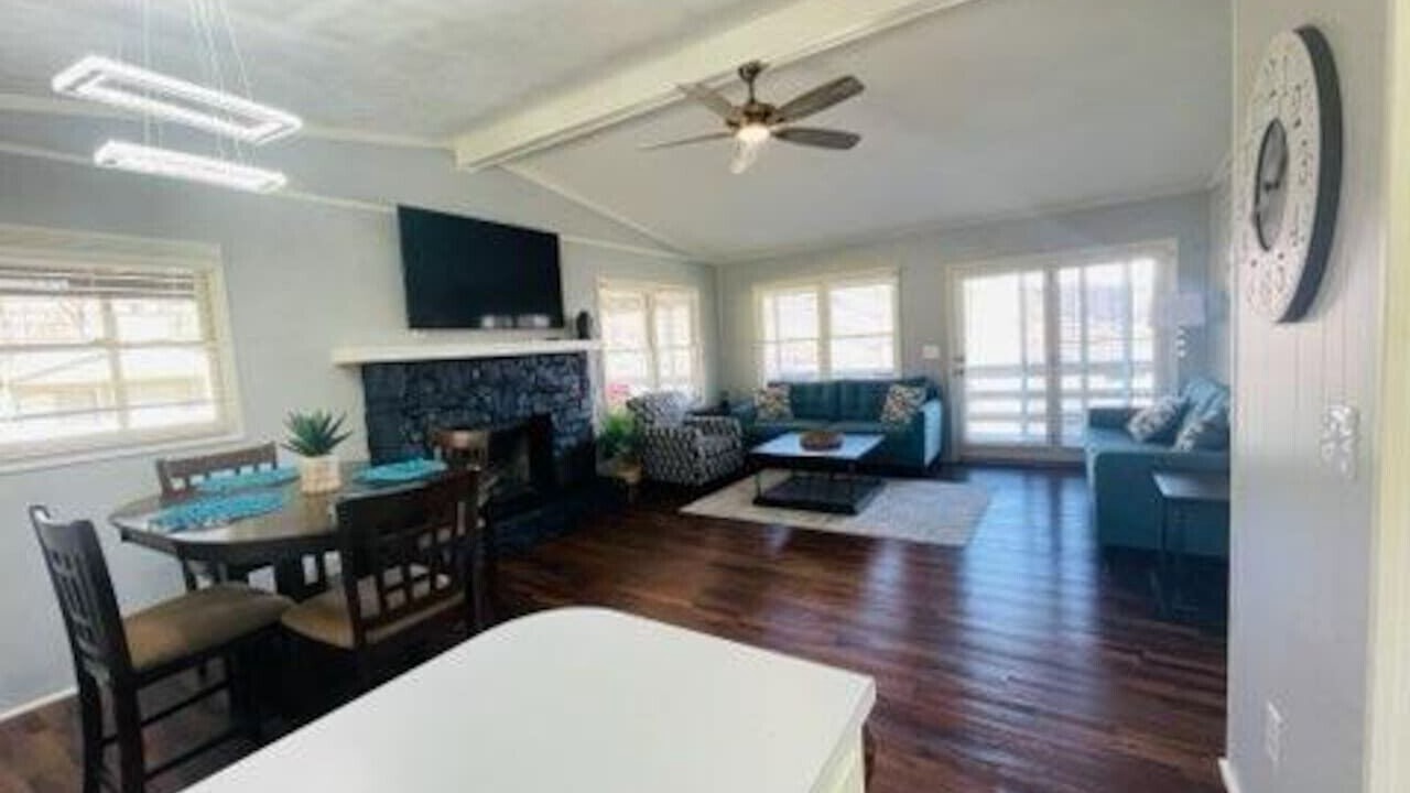 Photo of Livingroom in Maggie Valley