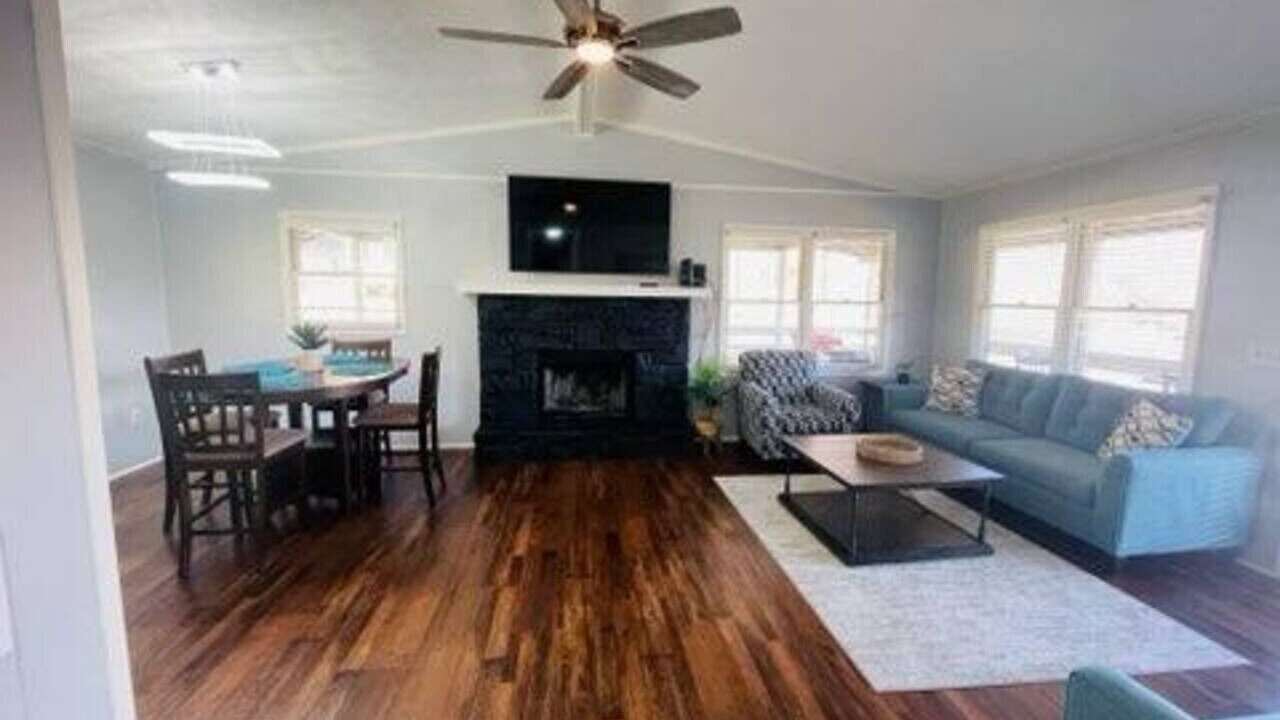 Photo of Livingroom in Maggie Valley