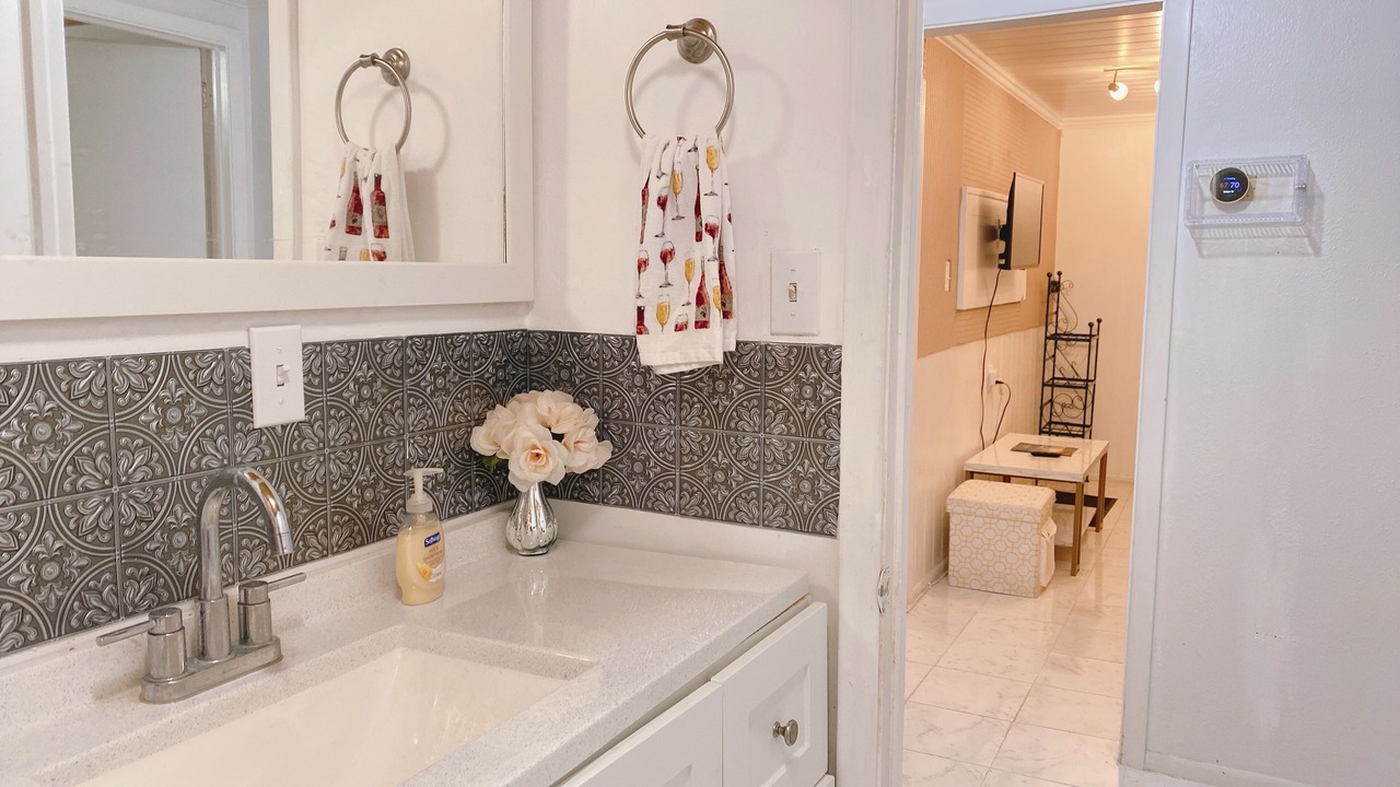 Photo of Bathroom in Dock Junction