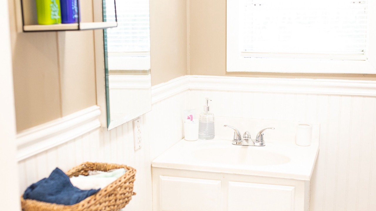 Photo of Bathroom in Guntersville
