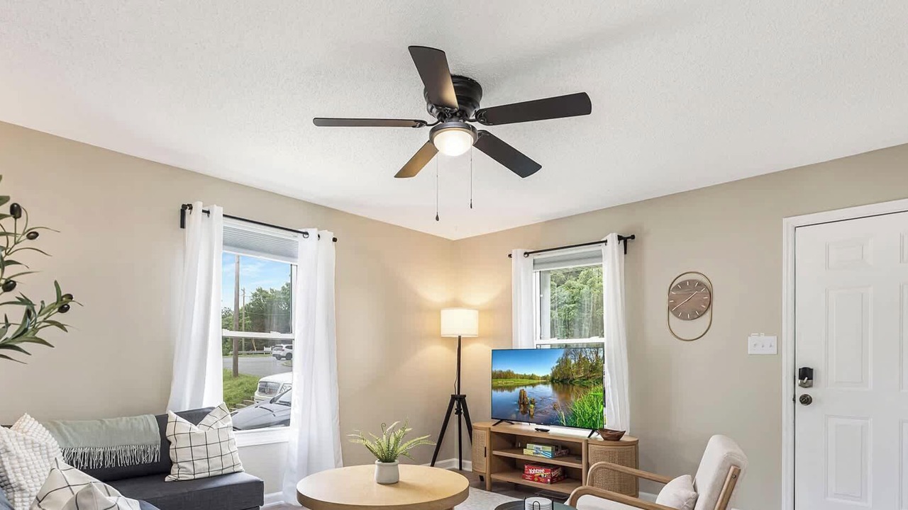 Photo of Livingroom in Belmont Historic District