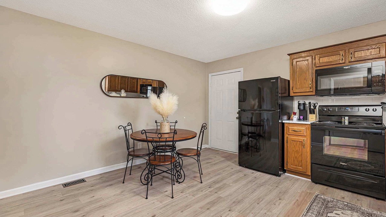 Photo of Kitchen in Belmont Historic District