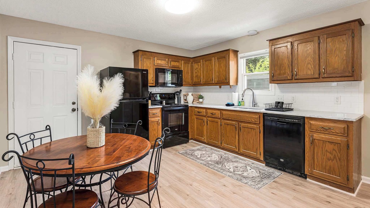 Photo of Kitchen in Belmont Historic District