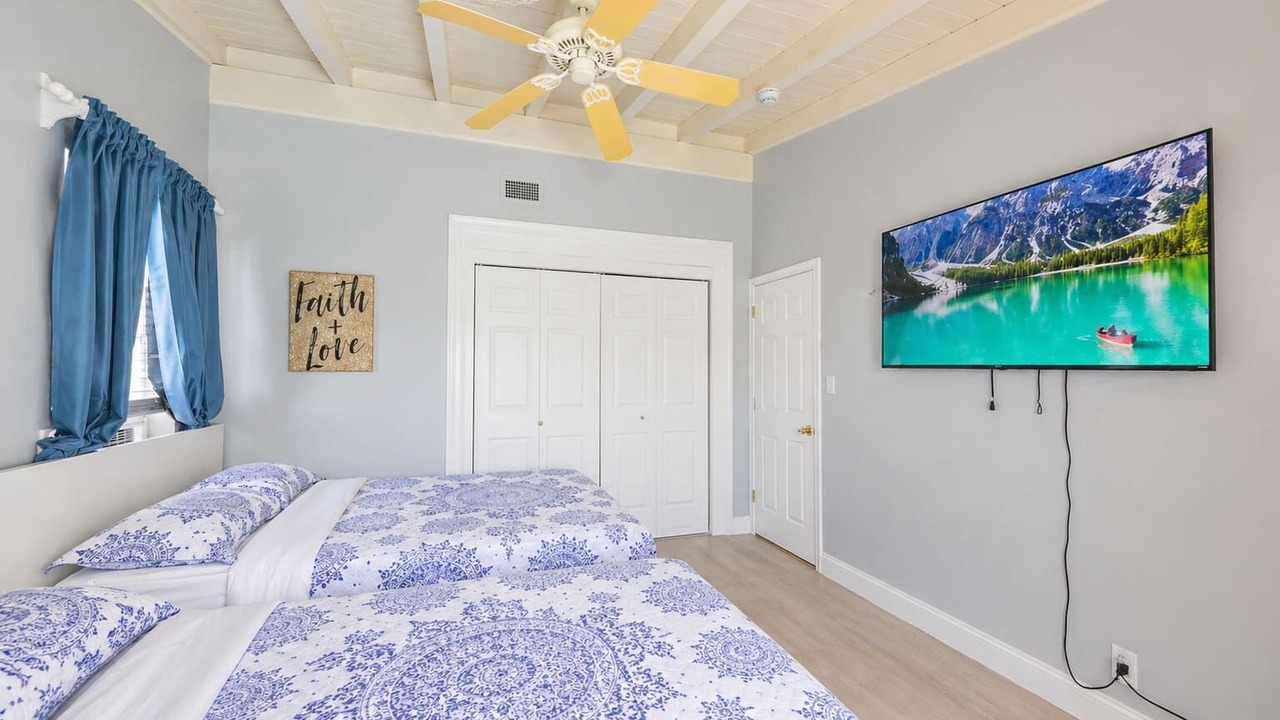 Photo of Bedroom in Riverside Park