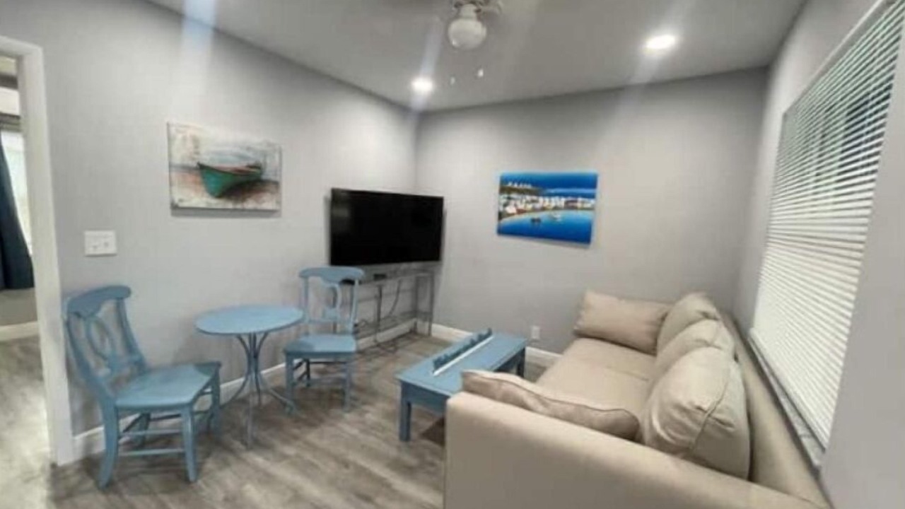 Photo of Livingroom in Singer Island