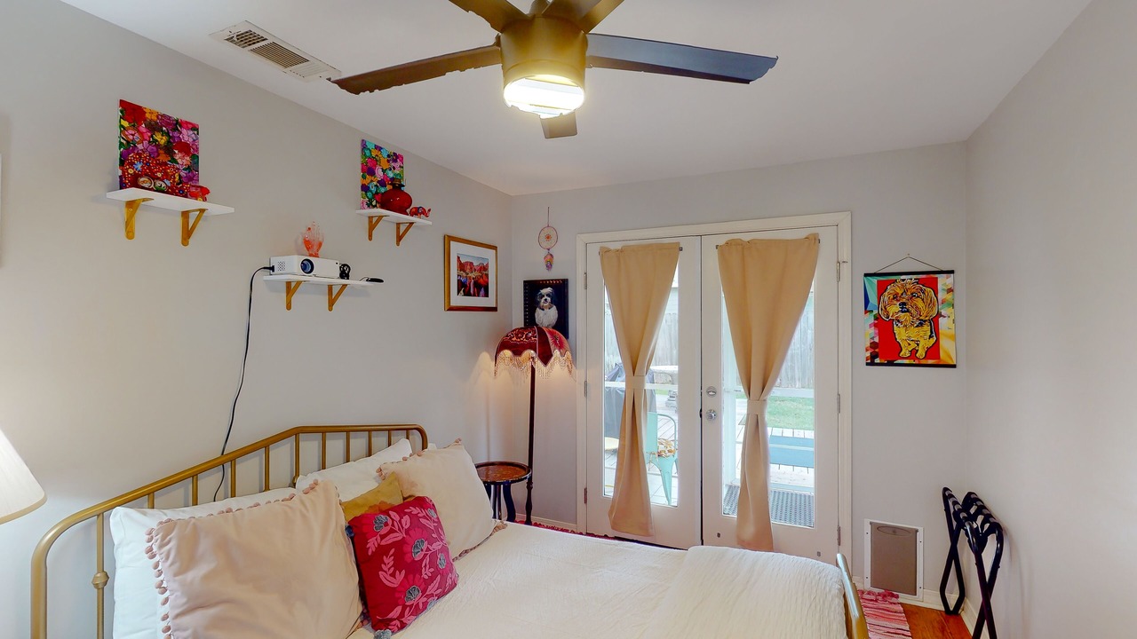 Photo of Bedroom in Bay Point Vista