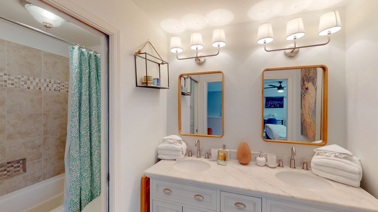 Photo of Bathroom in Bay Point Vista