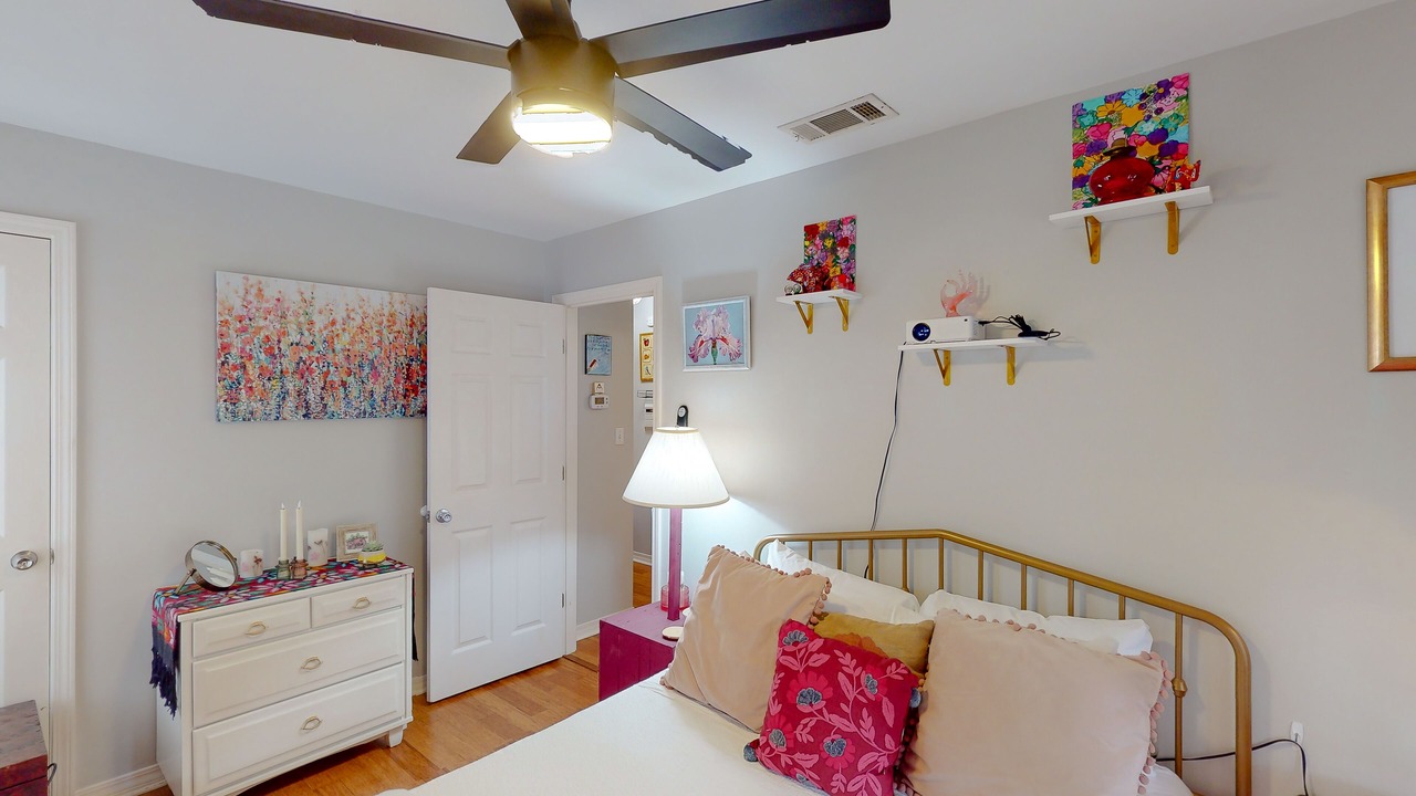 Photo of Bedroom in Bay Point Vista