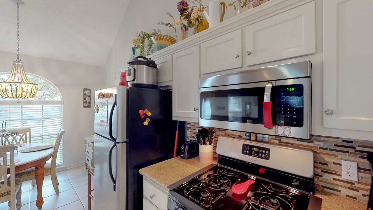 Photo of Kitchen in Bay Point Vista