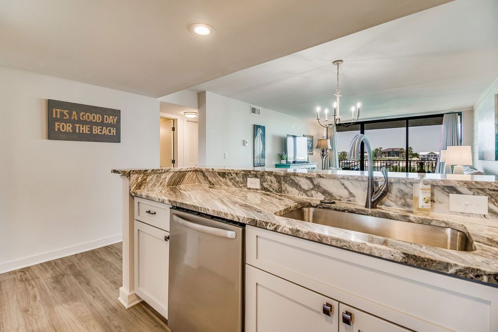 Photo of Kitchen in Orange Beach East