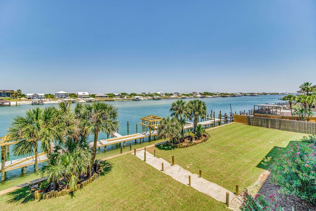 Photo of Outdoor in Orange Beach East