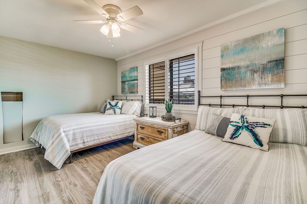 Photo of Bedroom in Orange Beach East