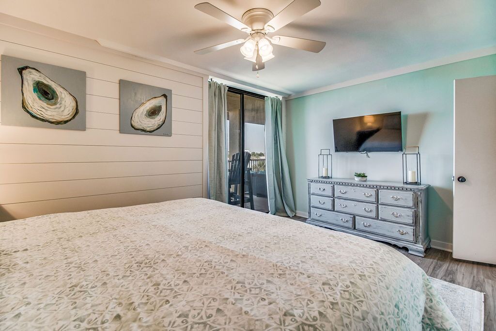Photo of Bedroom in Orange Beach East