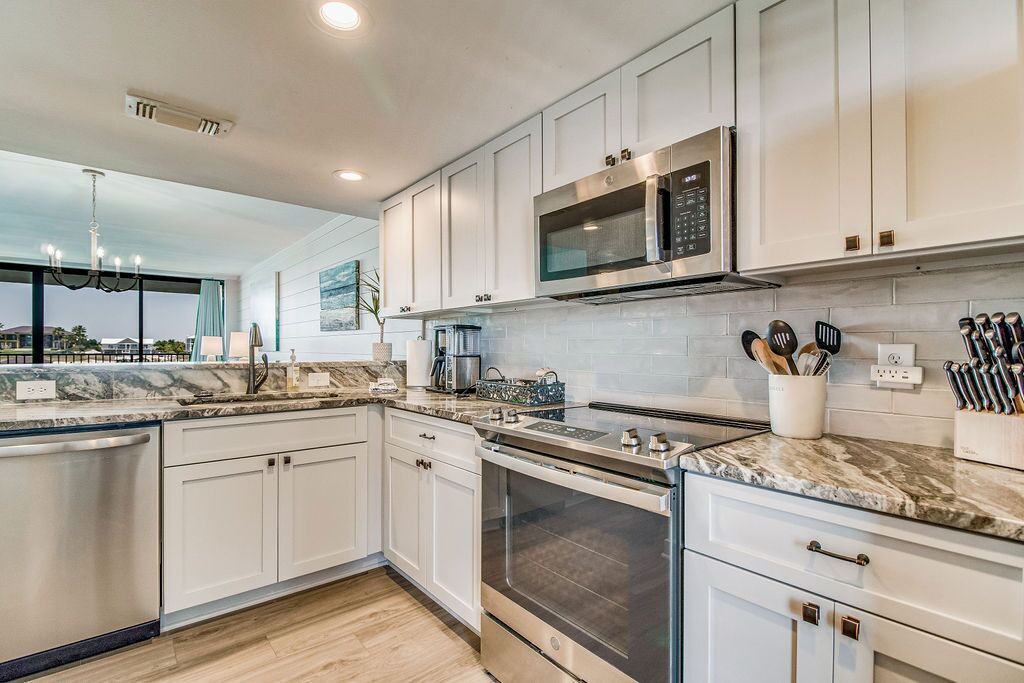 Photo of Kitchen in Orange Beach East
