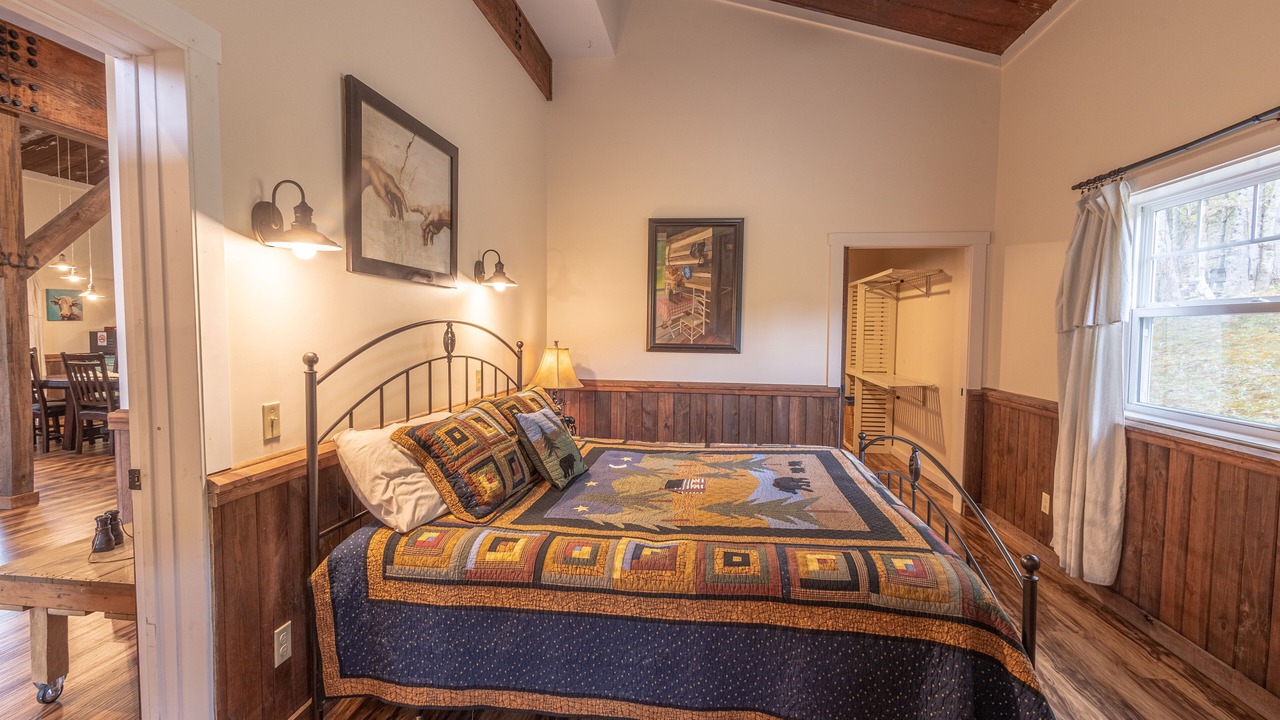 Photo of Bedroom in Mars Hill