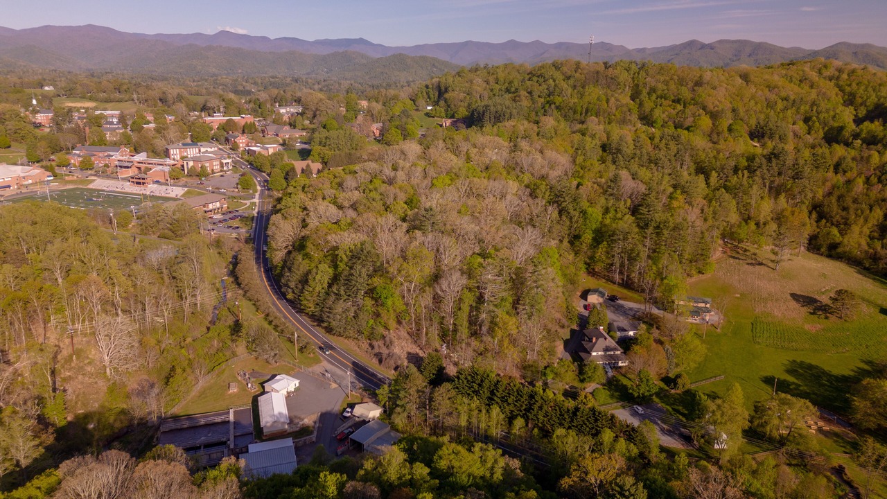 Photo of Outdoor in Mars Hill
