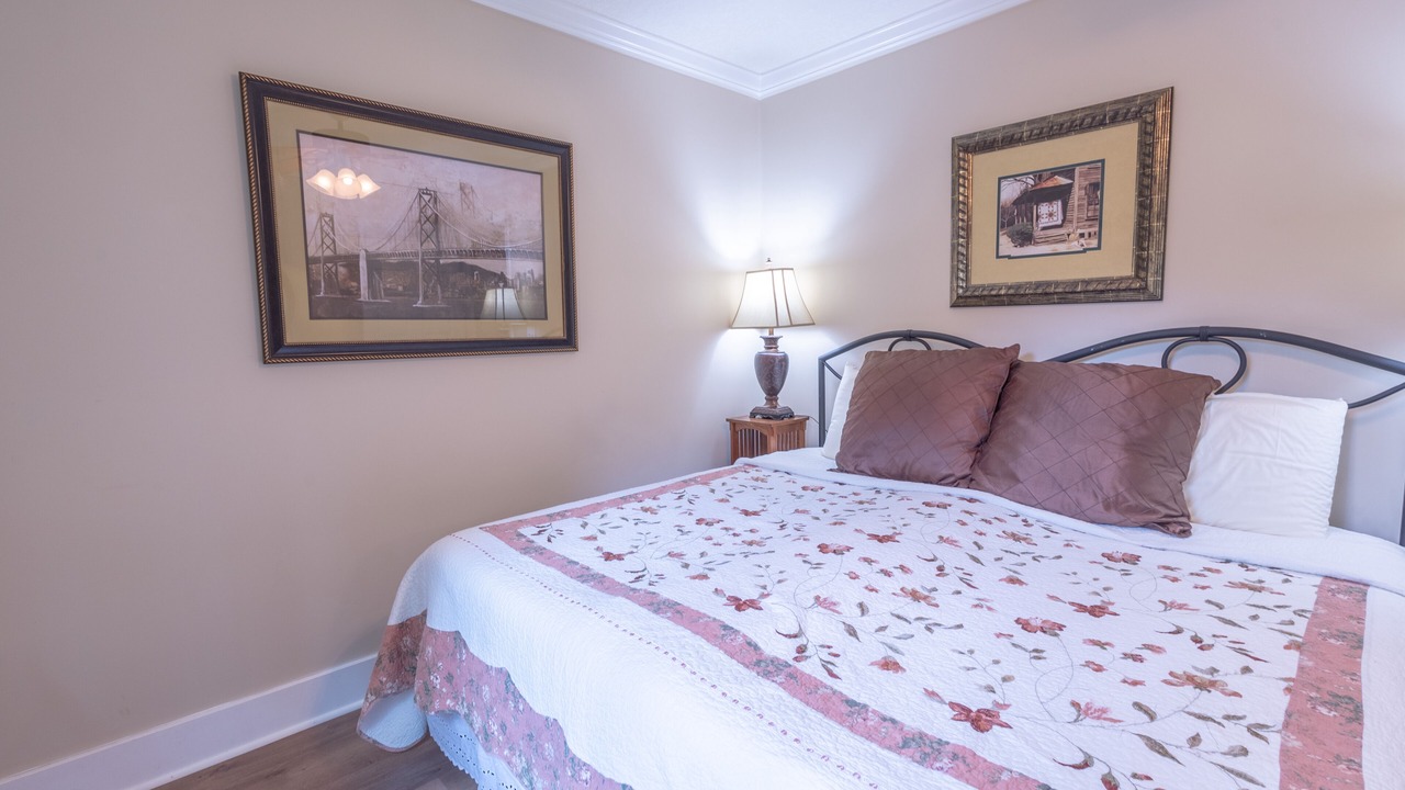 Photo of Bedroom in Mars Hill