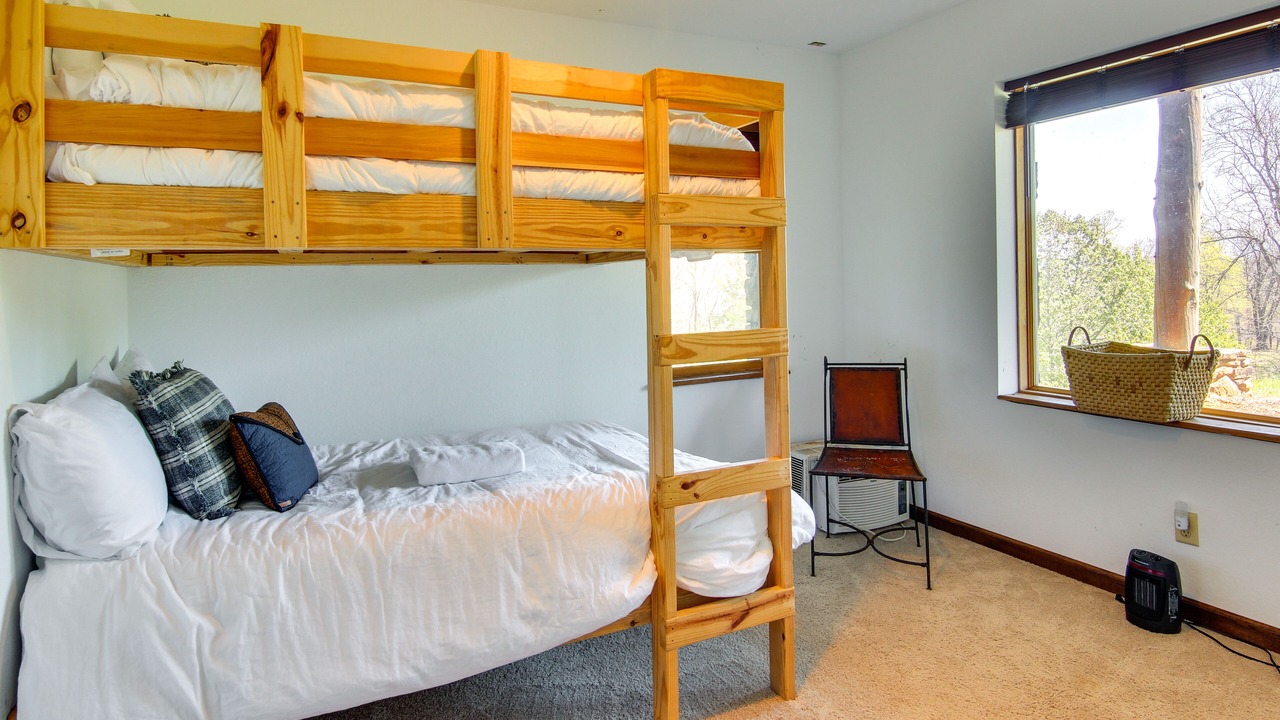 Photo of Bedroom in Marshall