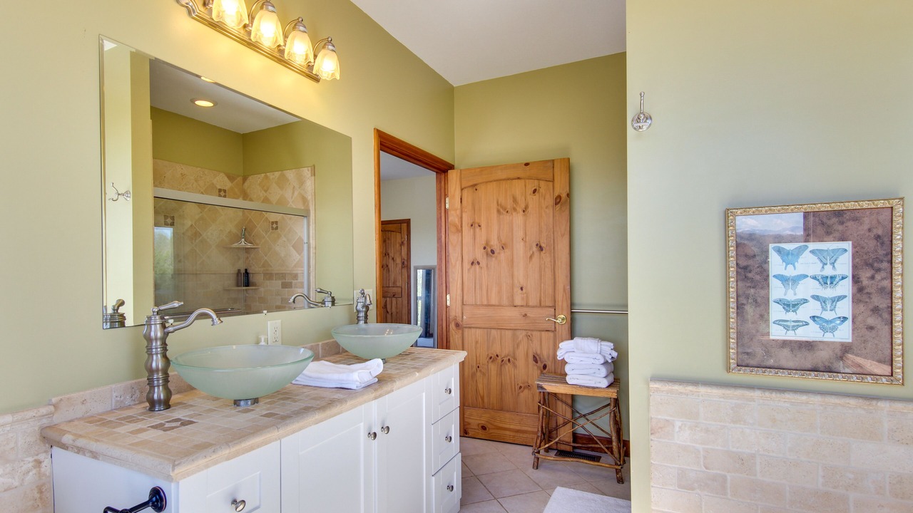 Photo of Bathroom in Marshall