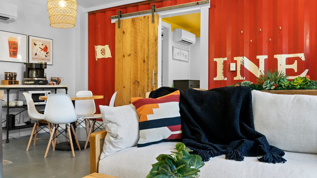 Photo of Livingroom in Woodfin