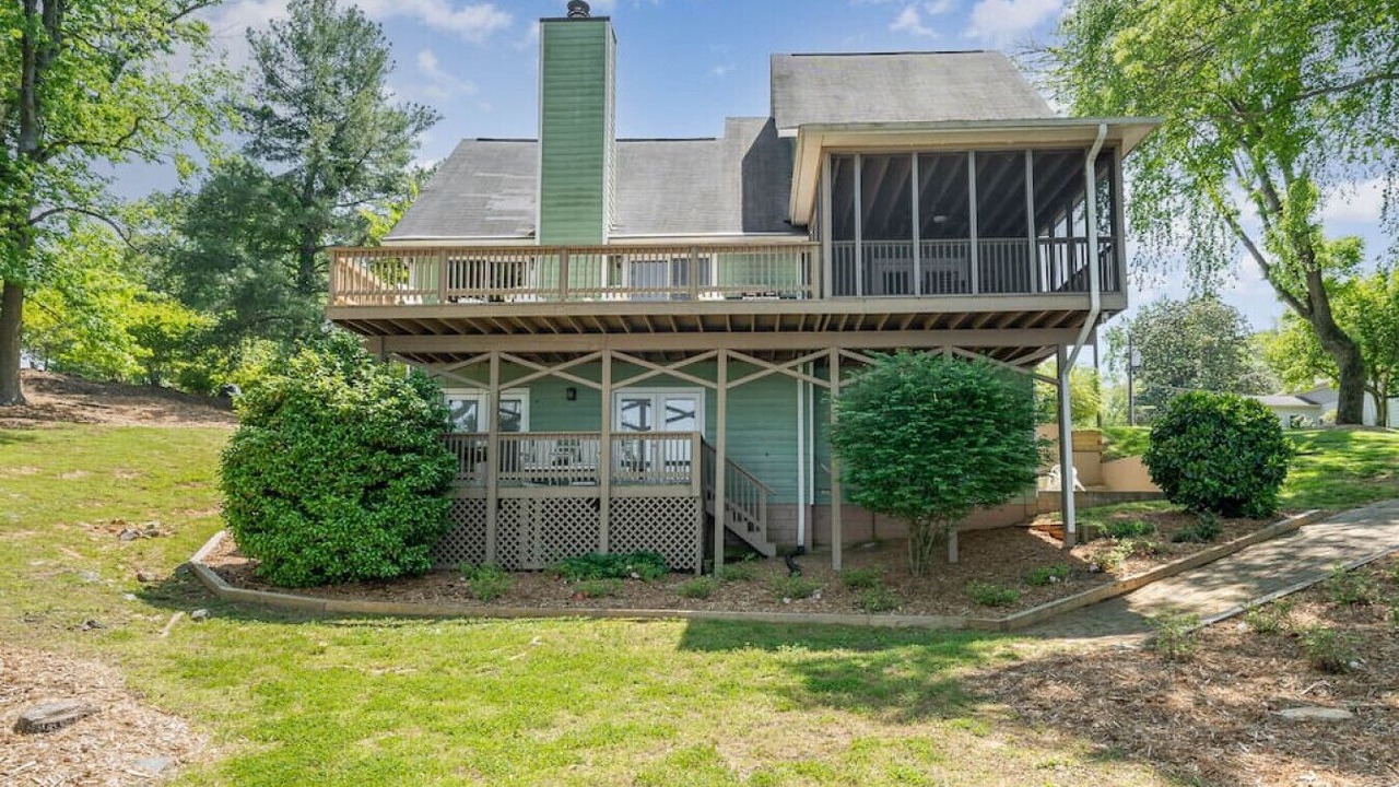 Photo of Outdoor in Mayhew