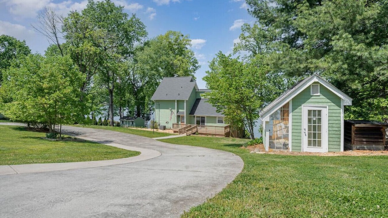 Photo of Outdoor in Mayhew