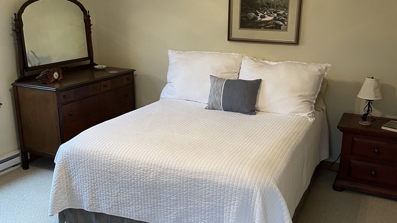 Photo of Bedroom in Tuckasegee