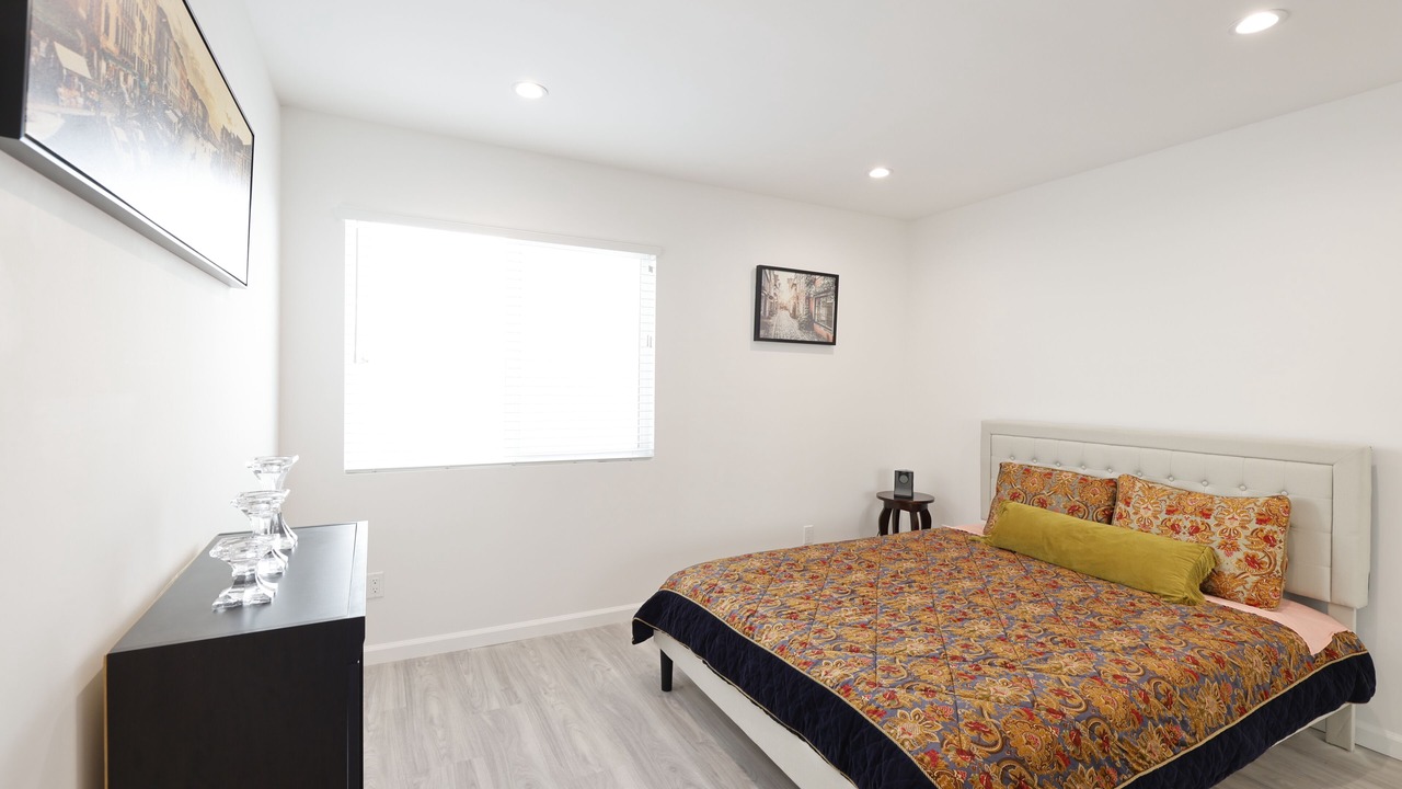Photo of Bedroom in Northridge