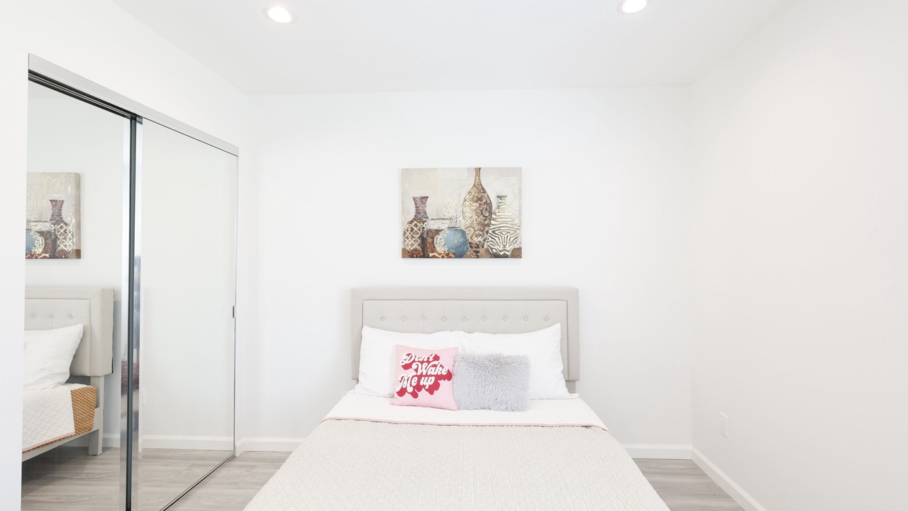 Photo of Bedroom in Northridge