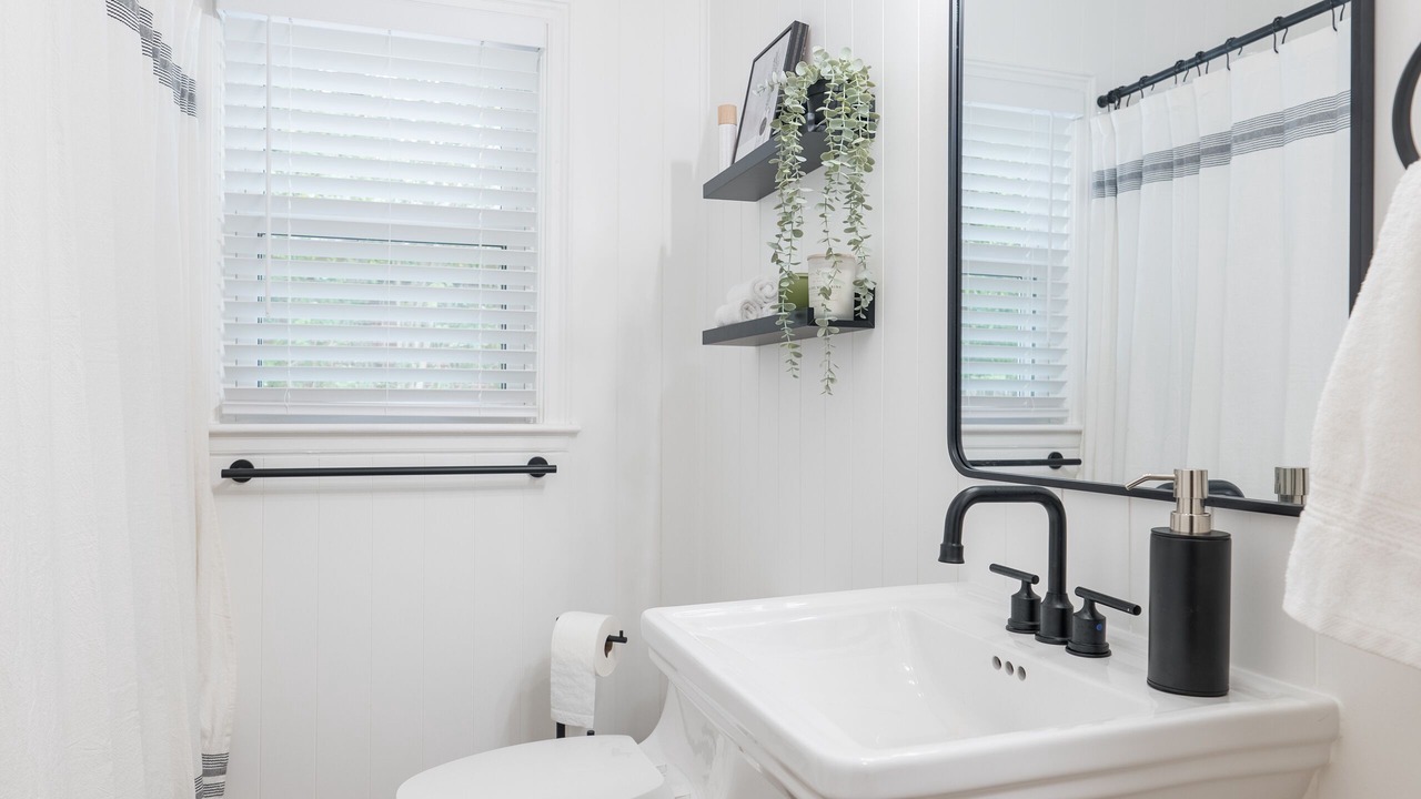 Photo of Bathroom in Tifton