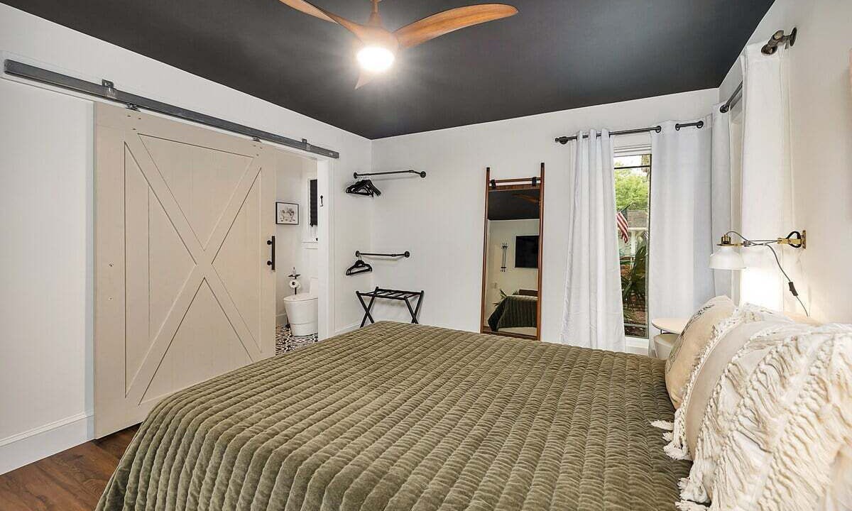 Photo of Bedroom in Saint Simons Heights