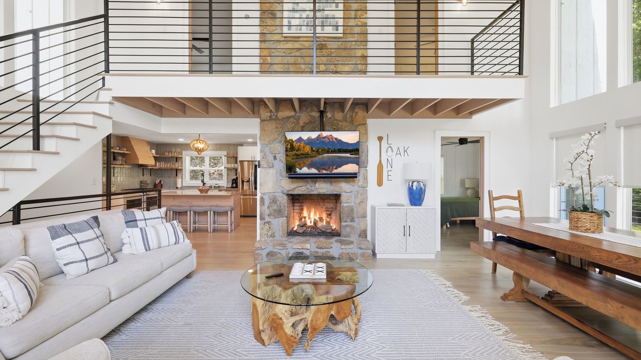 Photo of Livingroom in Dandridge