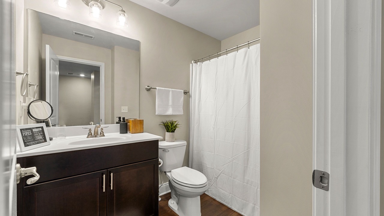 Photo of Bathroom in Morrow