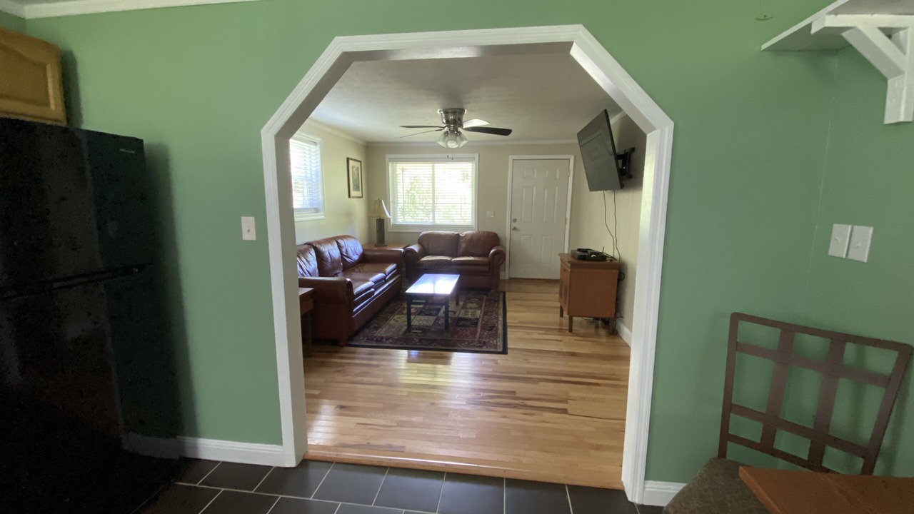 Photo of Livingroom in Cosby