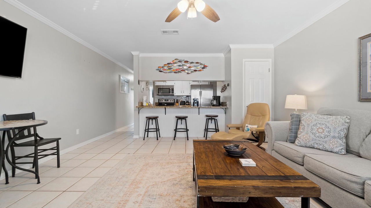 Photo of Livingroom in Ono Island
